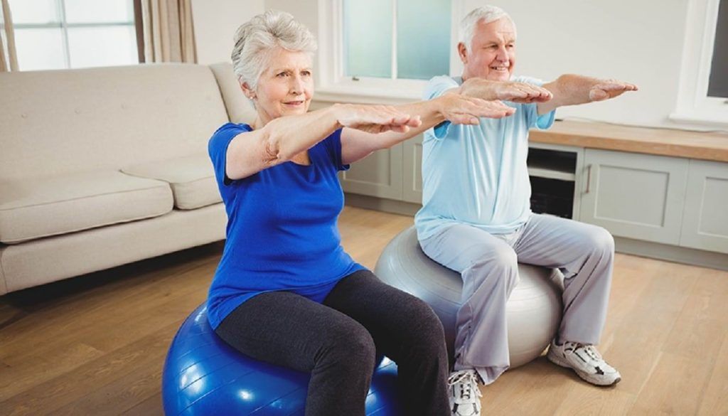 conoce diferentes ejercicios de fisioterapia para personas mayores